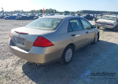 2006 Honda Accord 2.4 Vp from USA, damaged, VIN JHMCM56176C000324